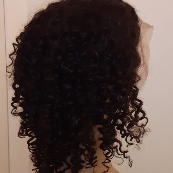 Hair - Picture 5 of 7